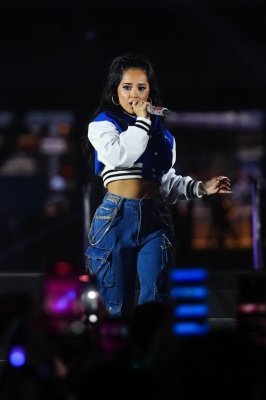 beckyg_0106.jpg