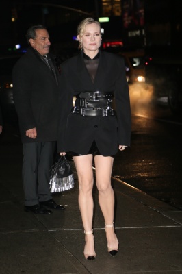 91021755_diane_kruger_13122018_59.jpg