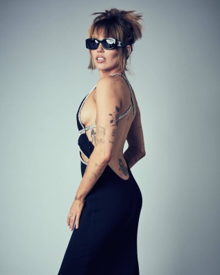 miley_0002.jpg