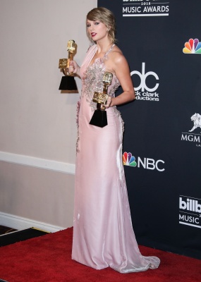 taylor_0304.jpg