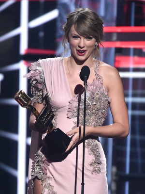 taylor_0833.jpg
