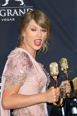 taylor_0859.jpg