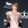 Filename=taylor_0573.jpg
Filesize=1632KiB
Dimensions=4313x2897
Date added=May 01, 2025 taylor_0573.jpg