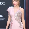 Filename=taylor_0644.jpg
Filesize=2991KiB
Dimensions=3648x5472
Date added=May 01, 2025 taylor_0644.jpg