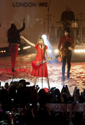 taylor_0116.jpg