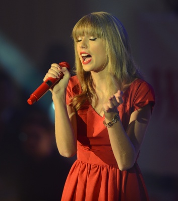 taylor_0126.jpg