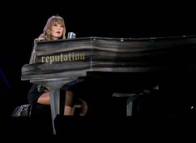 taylor_0100.jpg