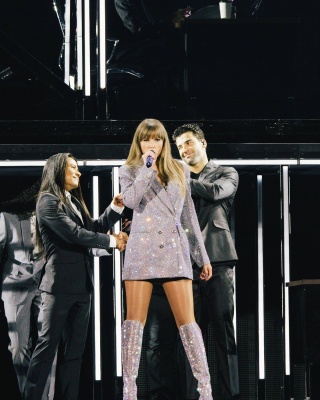 taylor_0225.jpg