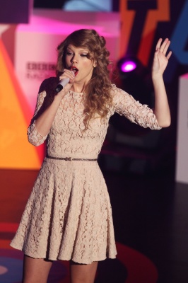 taylor_0048.jpg