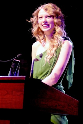 taylor_0014.jpg
