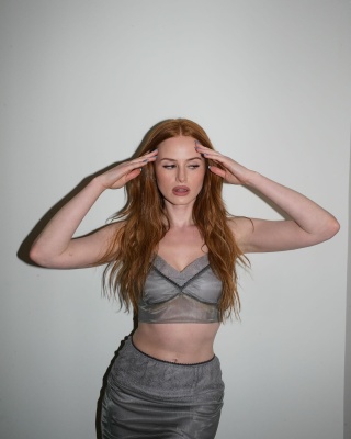 m_0008.jpg