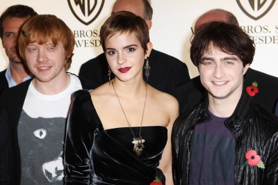 29371_kaneda_Emma_Watson_Warner_Brothers_Leavesden_Studios_Photocall_6_123_492lo.jpg