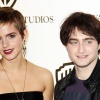 29254_kaneda_Emma_Watson_Warner_Brothers_Leavesden_Studios_Photocall_30_123_24lo.jpg