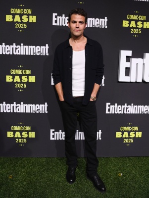 2227462107-Entertainment-Weekly-s-Annual-Comic-Con-Bash-l.jpg
