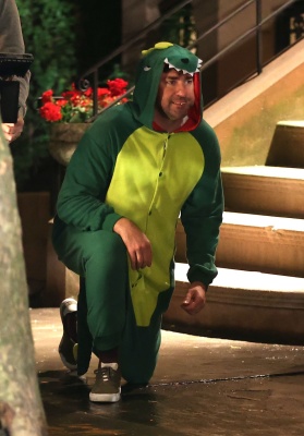 398619744_john-krasinski-002.jpg