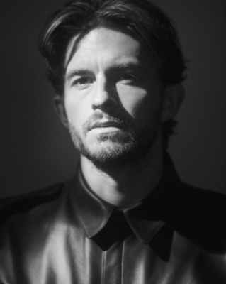 j_0002.jpg