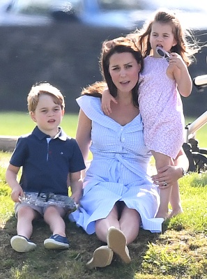72729444_kate_middleton_10062018_addds_09.jpg