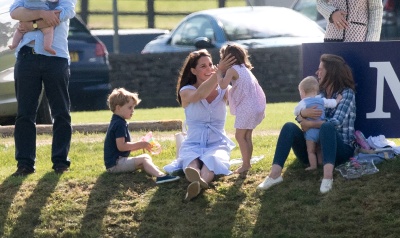 72730699_kate_middleton_10062018_adddds_08.jpg