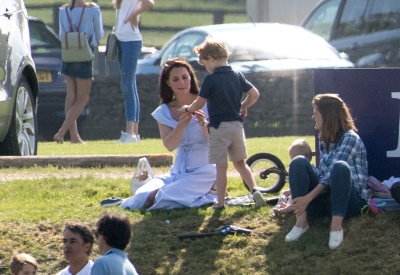 72730713_kate_middleton_10062018_adddds_16.jpg