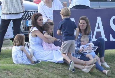 72731106_kate_middleton_10062018_addddds_19.jpg