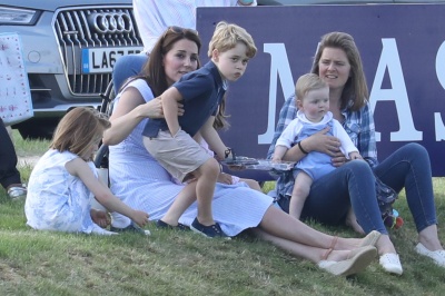 72731108_kate_middleton_10062018_addddds_20.jpg