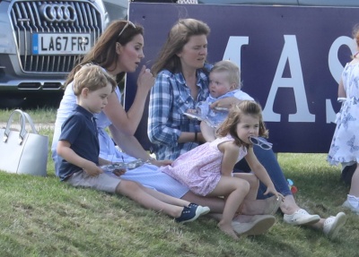 72731118_kate_middleton_10062018_addddds_24.jpg