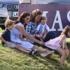 72725826_kate_middleton_10062018_adds_03.jpg