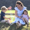 72729450_kate_middleton_10062018_addds_12.jpg