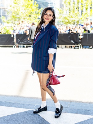 v_0165.jpg