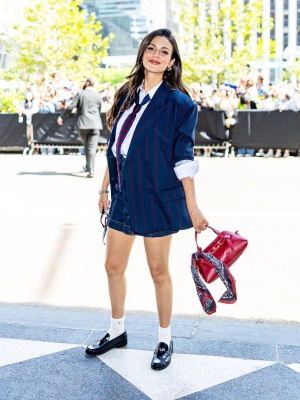 v_0166.jpg