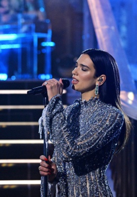 dualipa_0011.jpg