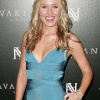 179122371_kristen-bell-avakian-beverly-hills-boutique-celebration-2008-hq-53.jpg