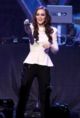 leighton_0006.jpg