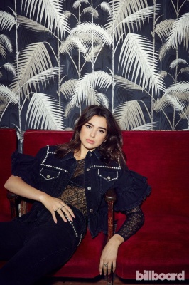 dualipa_003.jpg