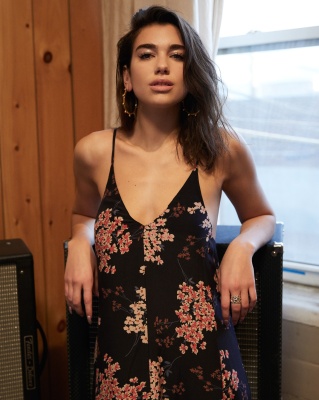 dualipa_006.jpg