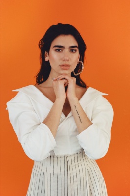 dualipa_005.jpg