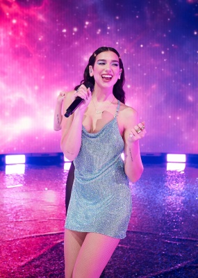 dualipa_010.jpg