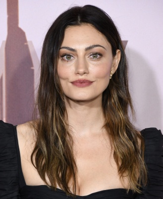 139711907_picturepub-phoebe-tonkin-020.jpg