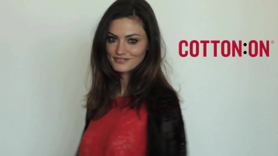 MEET_PHOEBE_TONKIN_007.jpg