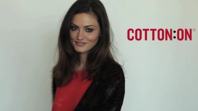 MEET_PHOEBE_TONKIN_015.jpg