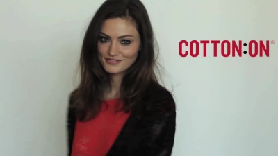 MEET_PHOEBE_TONKIN_016.jpg