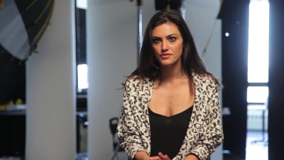 MEET_PHOEBE_TONKIN_271.jpg