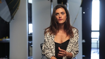 MEET_PHOEBE_TONKIN_321.jpg