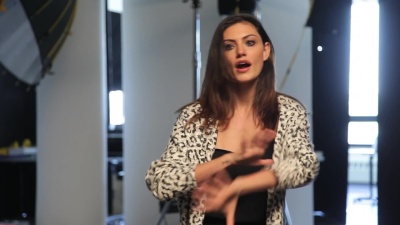 MEET_PHOEBE_TONKIN_402.jpg