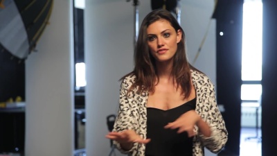 MEET_PHOEBE_TONKIN_434.jpg