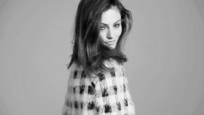 MEET_PHOEBE_TONKIN_467.jpg