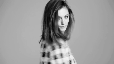 MEET_PHOEBE_TONKIN_470.jpg