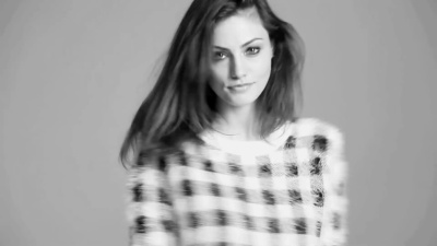 MEET_PHOEBE_TONKIN_476.jpg