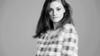 MEET_PHOEBE_TONKIN_481.jpg