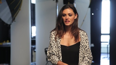 MEET_PHOEBE_TONKIN_505.jpg